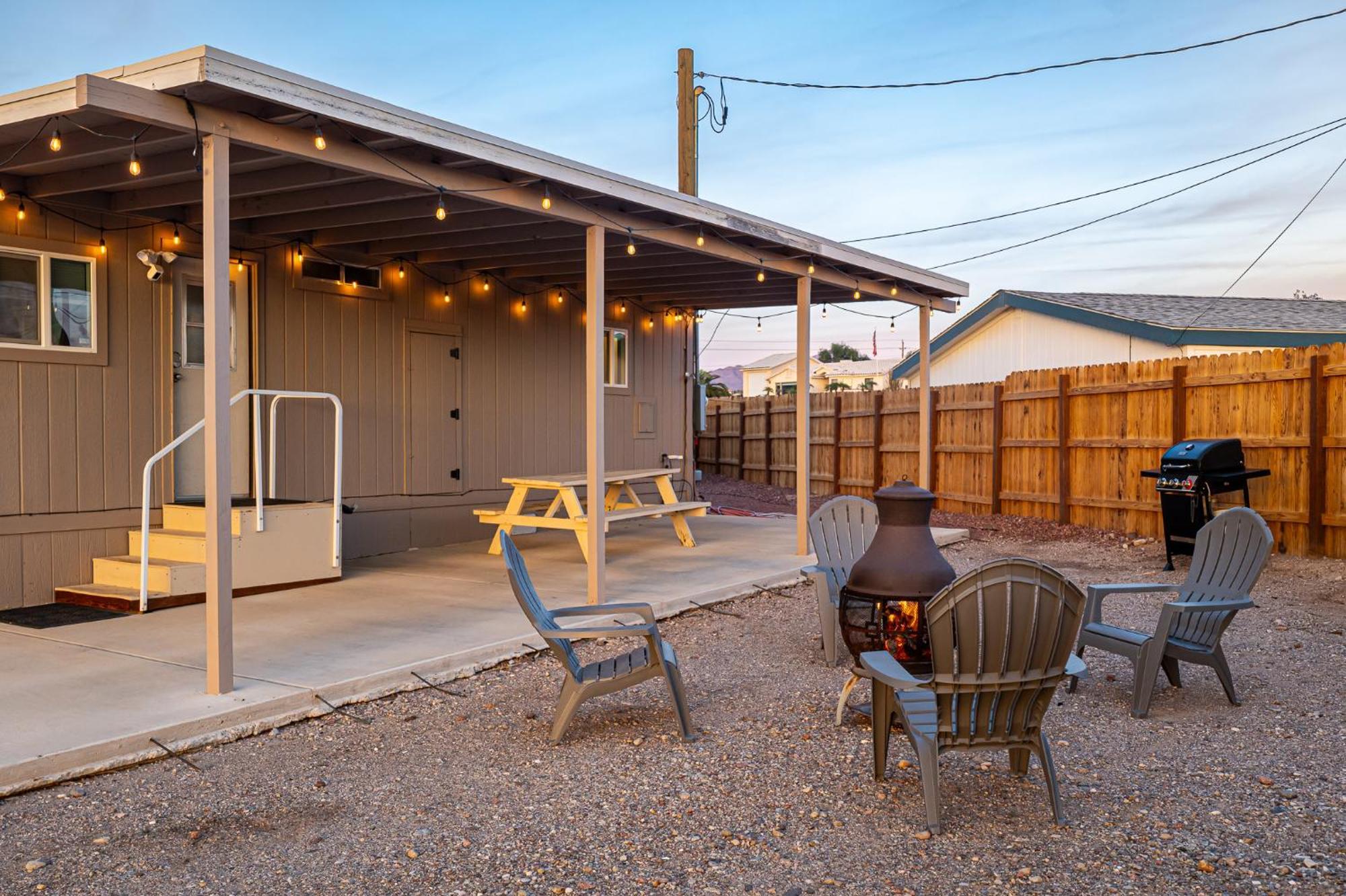Magnificent & Tranquil Home, Mountain Views , 8 Mins To Casinos & River, Fire Pit, Bbq Bullhead City Dış mekan fotoğraf